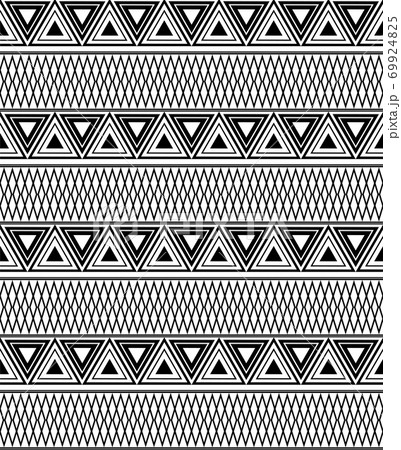 Black and white ethnic pattern of triangles. Vector boho texture Black and white ethnic pattern of triangles. Vector boho texture 69924825