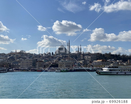 トルコの首都イスタンブールのボスポラス海峡クルーズで海の旅 69926188