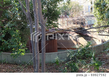 廃棄されたシックナー 69927592