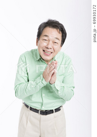 お願いするをミドル男性 お願いするをミドル男性 69930172