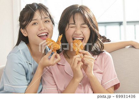 女性 ライフスタイル パジャマ 女性 ライフスタイル パジャマ 69931436