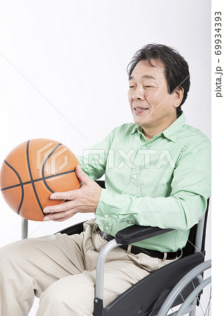 車椅子バスケ 69934393