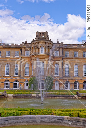 Blenheim Palace in Woodstock - England 69941341