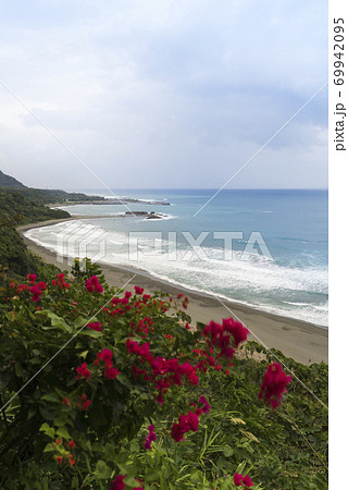 台湾 ビーチ 浜辺 69942095