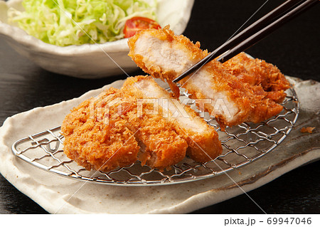 とんかつ 69947046