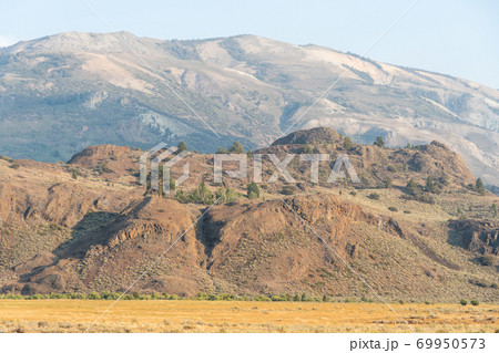 The San Luis Creek and valley during dry and hot season, California, USA 69950573