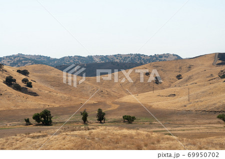 The San Luis Creek and valley during dry and hot season, California, USA 69950702