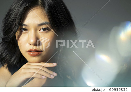 女性 ポートレート ビューティー 女性 ポートレート ビューティー 69956332