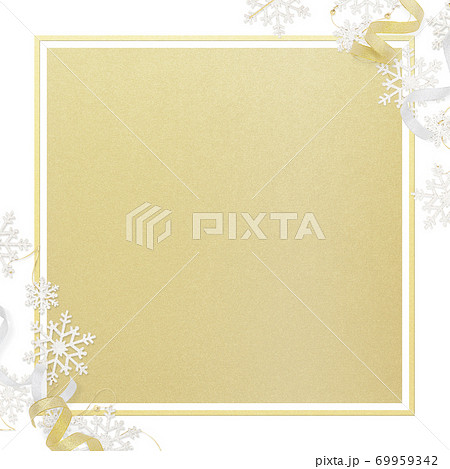 雪のガーランドで飾った白色と金色のフレーム - 複数のバリエーションがあります 雪のガーランドで飾った白色と金色のフレーム - 複数のバリエーションがあります 69959342