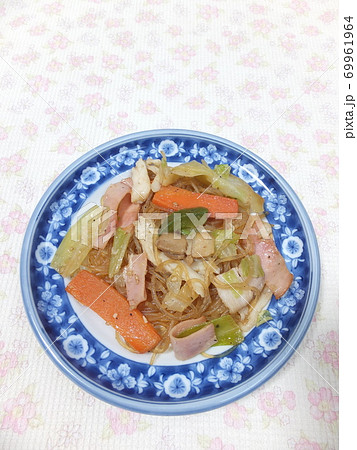 家庭の春雨の炒め物 69961964