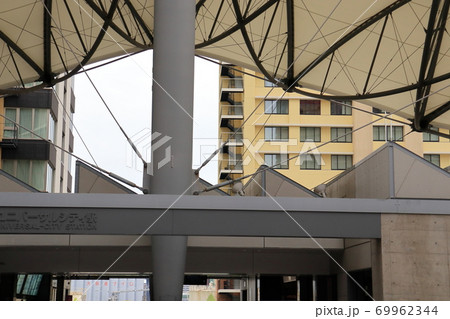 帆船をイメージしたユニバーサルシティ駅 帆船をイメージしたユニバーサルシティ駅 69962344