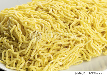 おいしい生ラーメン 69962772