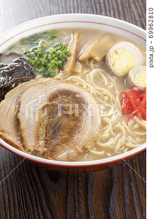 豚骨ラーメン 豚骨ラーメン 69962810