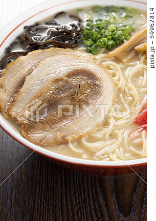 豚骨ラーメン 豚骨ラーメン 69962814