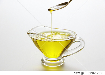 オリーブオイル 69964762