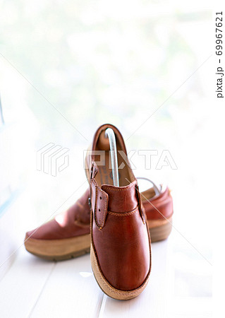 靴の手入れ 69967621
