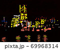 横浜の夜景を丸シールで描いて見た。 69968314