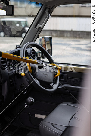 車の盗難 69973649