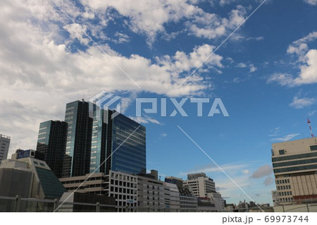大都会東京池袋のビル群 大都会東京池袋のビル群 69973744