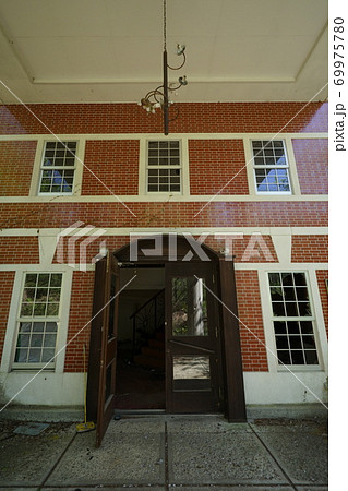 廃墟 キャデラックハウス オウム真理教 山梨県 北杜市 清里 廃宿泊施設 廃ホテル ホテル 69975780