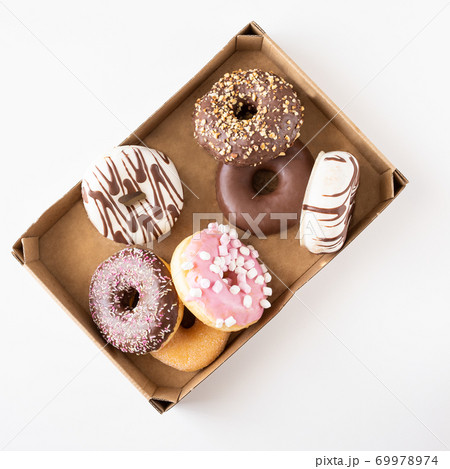 Tasty donuts background Tasty donuts background 69978974