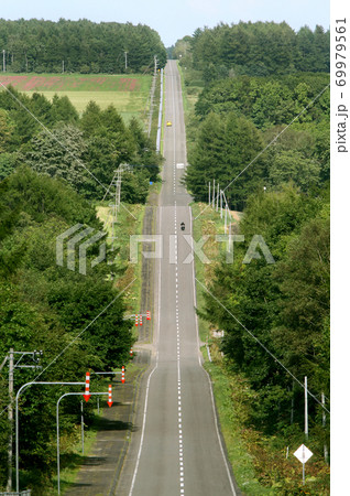 北海道 直線道路 中標津 開陽台の写真素材