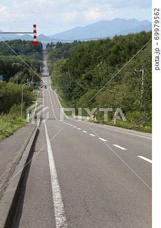 北海道 直線道路 中標津 開陽台の写真素材