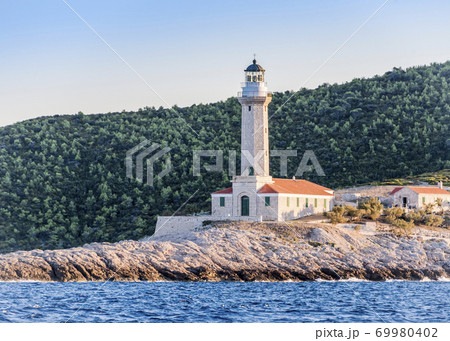 Lighthouse on the island of Vis in the Mediterranean sea 69980402