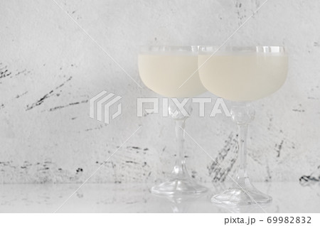Two glasses of White Lady Cocktail 69982832