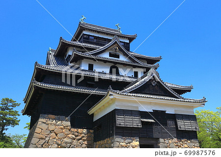 【島根県】晴天下の松江城(国宝) 【島根県】晴天下の松江城(国宝) 69987576