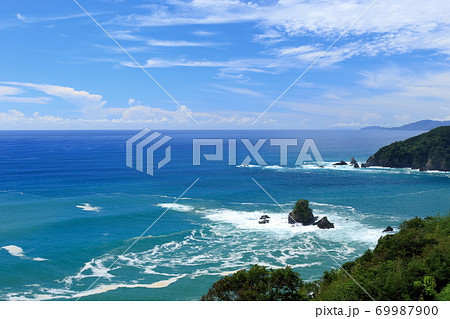 横浪黒潮ライン　眼下に土佐湾を望む　夏イメージ　（高知県） 69987900