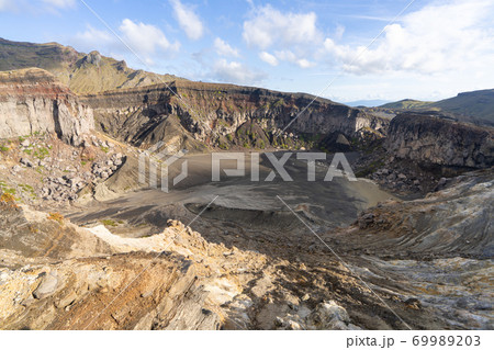 阿蘇山(あそさん)山頂 熊本県阿蘇地方 阿蘇山(あそさん)山頂 熊本県阿蘇地方 69989203