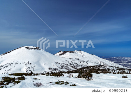 【青森県八甲田山】早春の八甲田雪景色 【青森県八甲田山】早春の八甲田雪景色 69990213