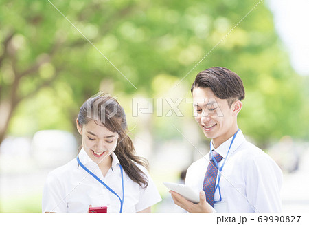 ビジネス　男女 69990827