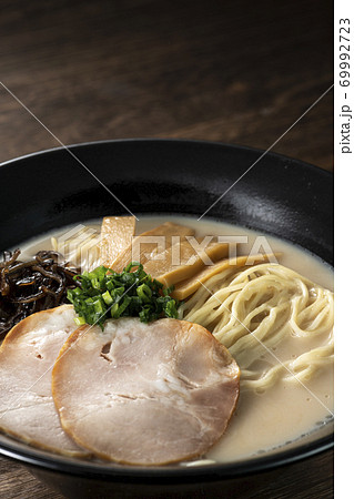 とんこつラーメン 69992723