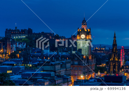 Edinburgh Castle with Cityscape from Calton Hill at dusk Scotland UK Edinburgh Castle with Cityscape from Calton Hill at dusk Scotland UK 69994136