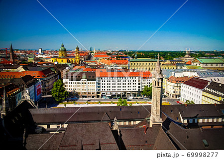 Aerial panoramic view to Munich city and Marienhof Kurt- Eisner-Platz park from Rathaus-Glockenspiel, Munich, Bavaria, Germany 69998277