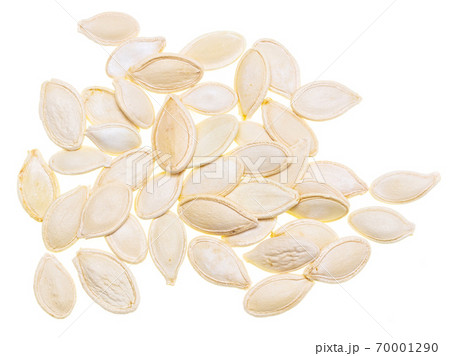 Pumpkin seeds isolated on white background 70001290