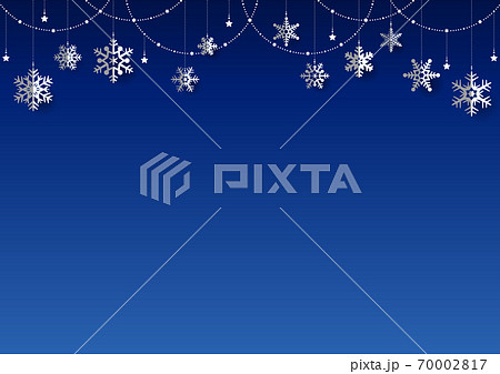 雪の結晶がぶら下がった キラキラ イルミネーションのクリスマス背景 フレーム 青8 雪の結晶がぶら下がった キラキラ イルミネーションのクリスマス背景 フレーム 青8 70002817