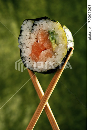 Salmon and Avocado Sushi Roll Salmon and Avocado Sushi Roll 70005003