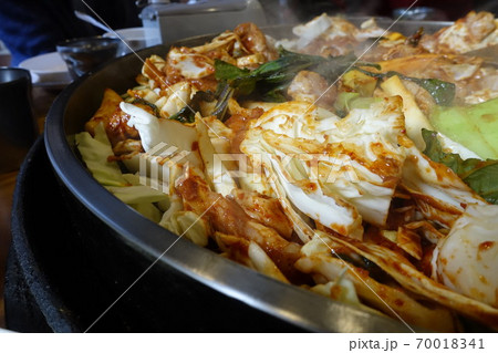 食品 キャベツ 食べ物 70018341