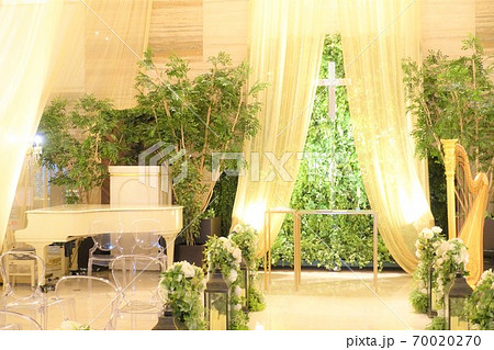 結婚式場 チャペル 結婚式場 チャペル 70020270