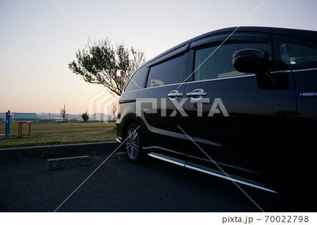 愛車と公園 70022798