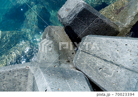 海と消波ブロック 70023394