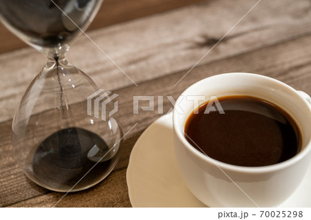 コーヒーと砂時計 コーヒーと砂時計 70025298