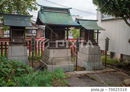 六塚稲荷神社　境内社 70025319