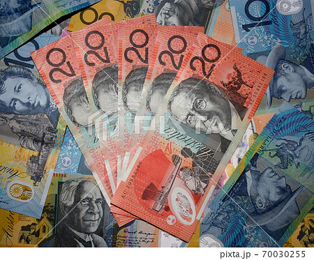 Australian currency with multiple notes 70030255