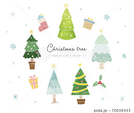 クリスマスツリーとプレゼントの手描きイラストのセット かわいい 雪の結晶 冬 12月のイラスト素材