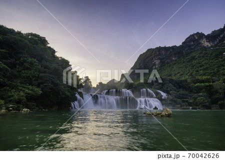 Ban Gioc - Detian waterfall in Cao Bang, Vietnam 70042626