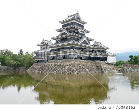 長野の松本城（烏城） 70043162